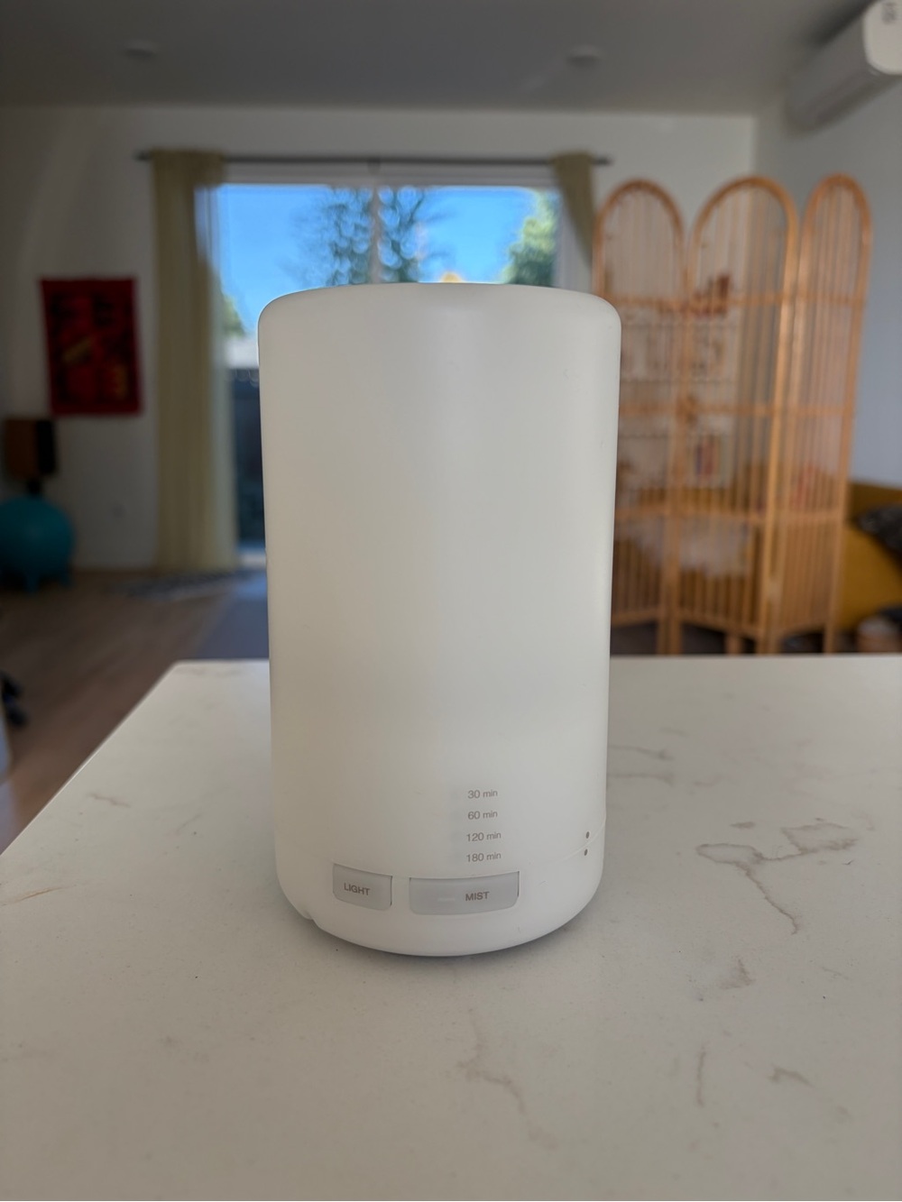 MUJI White Ultrasonic Aroma Diffuser with Timer and Light